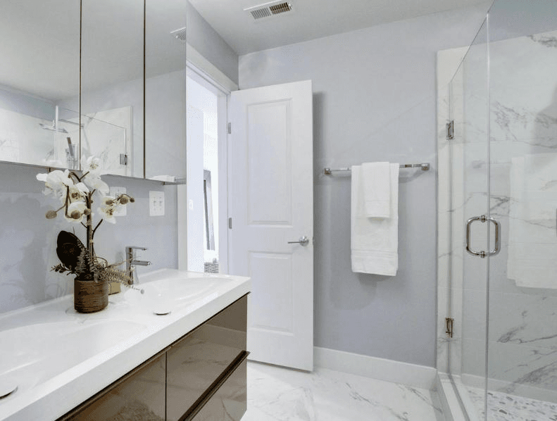 Washington Condo: 710 Kenyon St NW