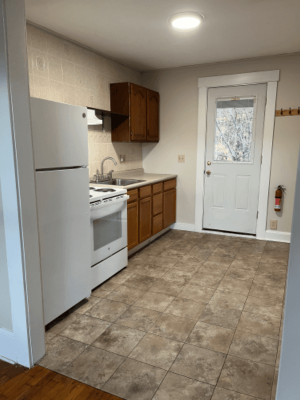 Barre Multiplex: 21 Pleasant St