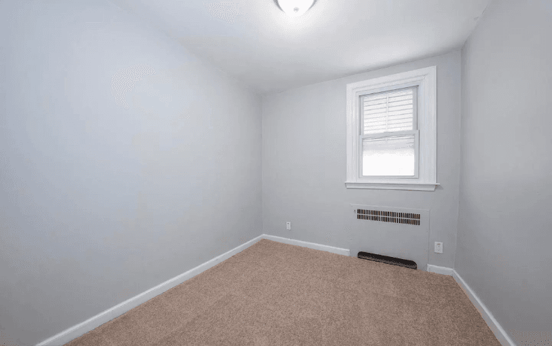UPPER DARBY Townhome: 325 HAMPDEN RD