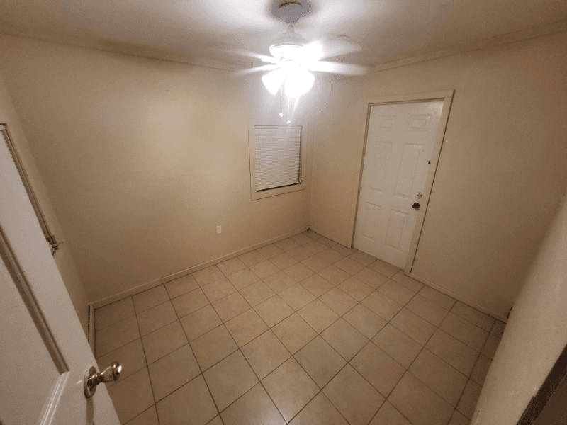 Tampa House: 4925 Marc Dr