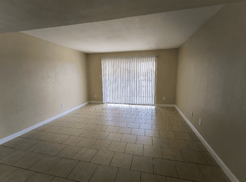 Houston Apartment: 206 plaza verde dr