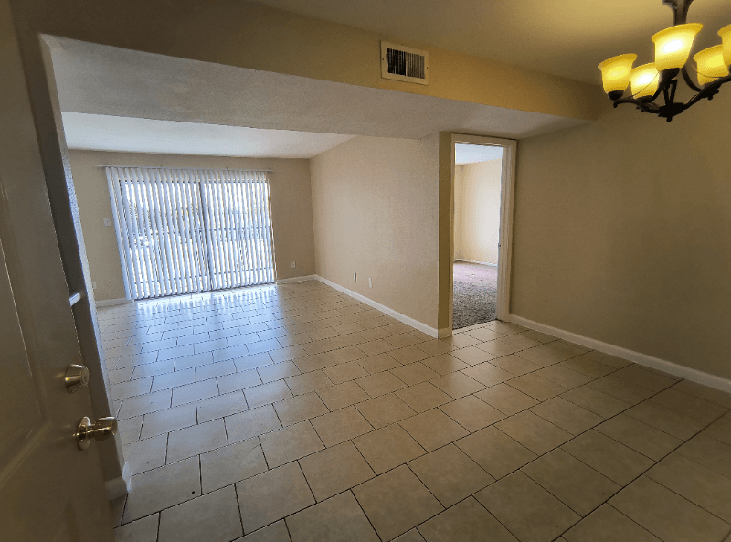 Houston Apartment: 206 plaza verde dr