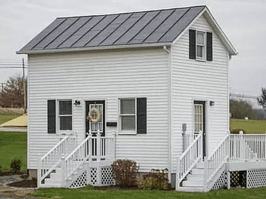 Harrisonburg House: 4234 N. Valley Pike