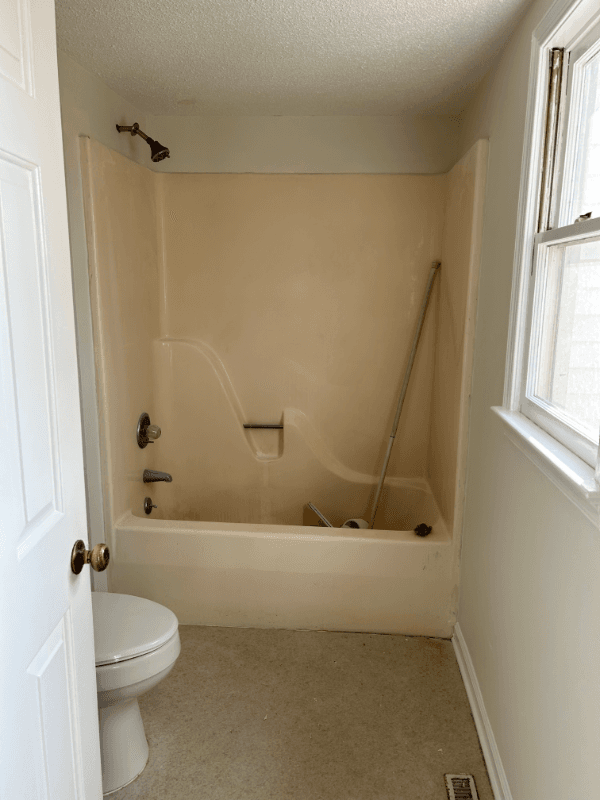 Harrisonburg House: 4235 North Valley Pike