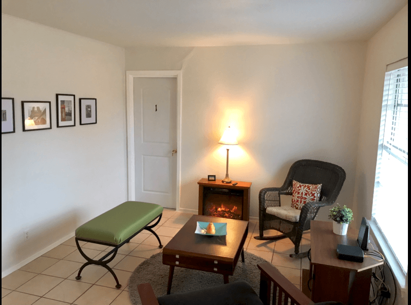 San Antonio House: 142 Aldrich Dr