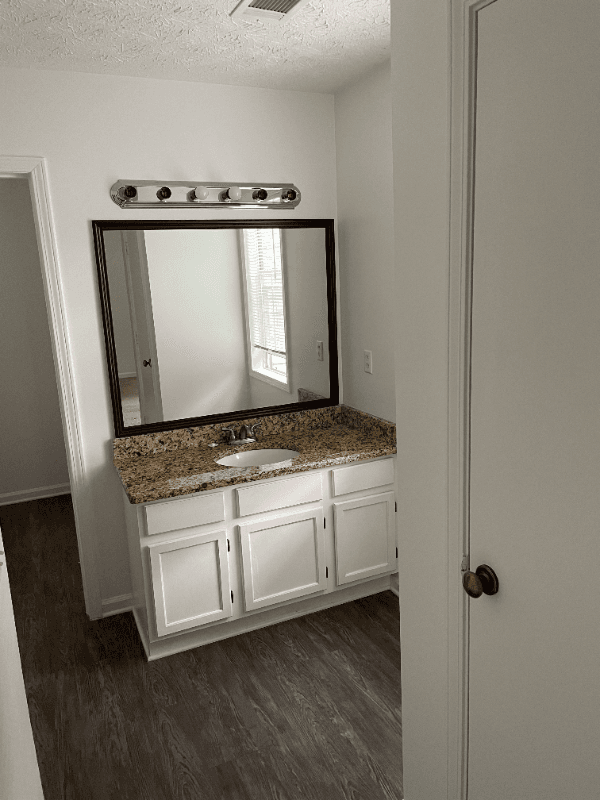 Kennesaw Single Room: 3230 Meadowlark Lane