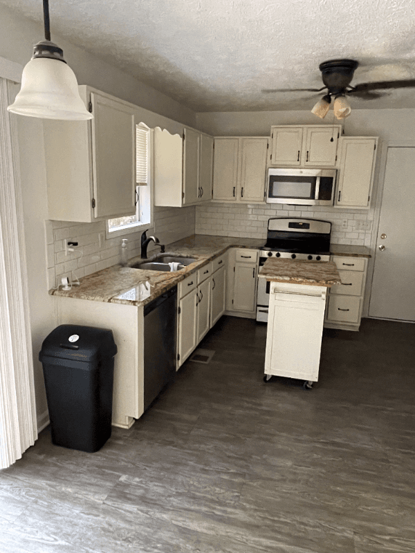 Kennesaw Single Room: 3230 Meadowlark Lane