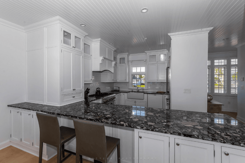 Fairfield House: 2123 Fairfield Beach Road