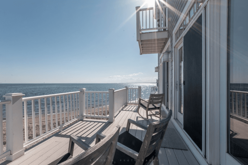 Fairfield House: 2123 Fairfield Beach Road