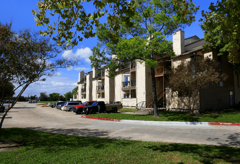 Houston Apartment: 206 plaza verde dr