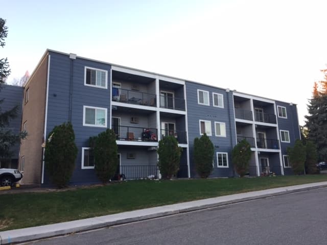 Longmont Apartment: 1829 Warren Ave
