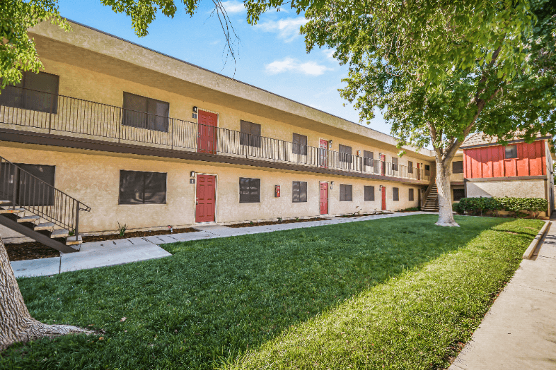 Palmdale Apartment: 38225 12th St E