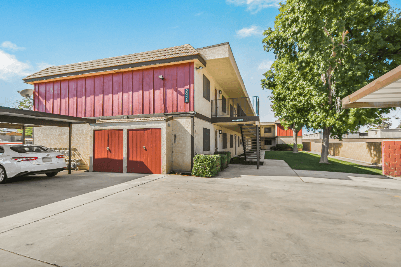Palmdale Apartment: 38225 12th St E