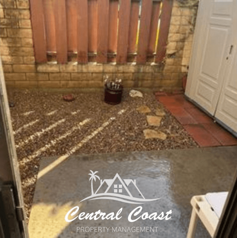 Lompoc Townhome: 1204 E Walunut Ave