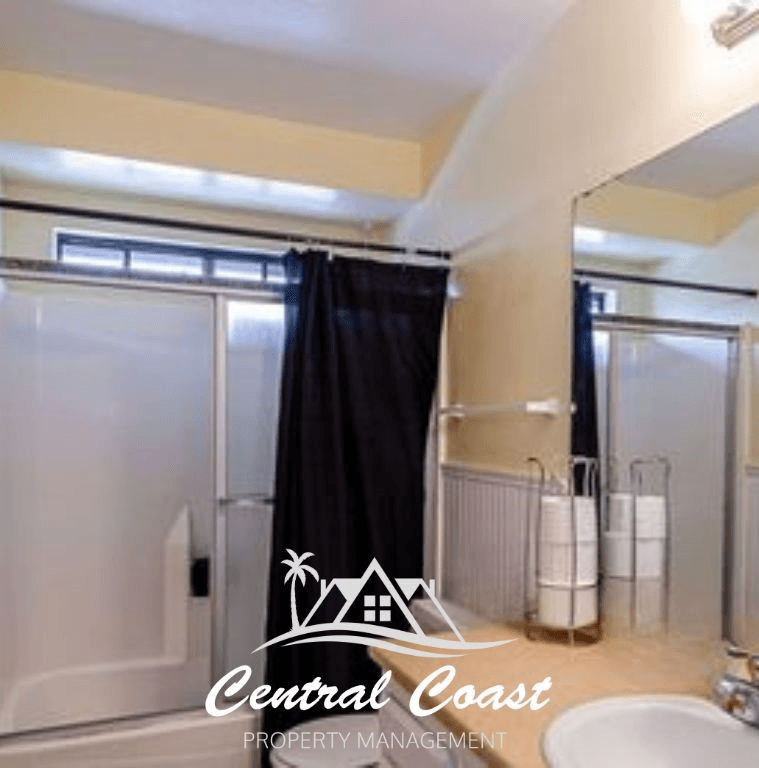 Lompoc Townhome: 1204 E Walunut Ave
