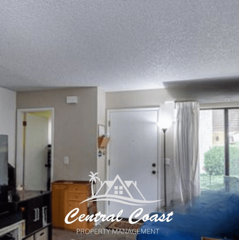 Lompoc Townhome: 1204 E Walunut Ave