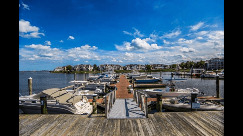 Ocean POines Townhome: 438 Ocean Pkwy