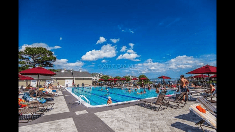 Ocean POines Townhome: 438 Ocean Pkwy