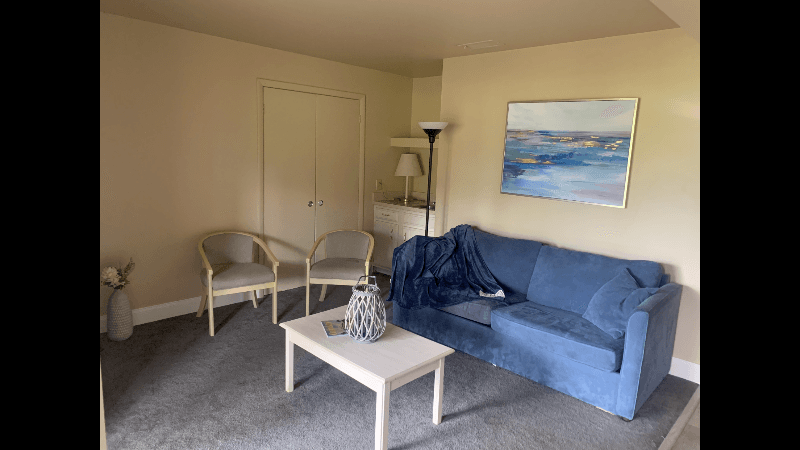 Ocean POines Townhome: 438 Ocean Pkwy