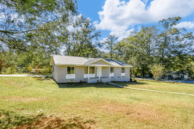 Dadeville House: 114 Taylor Street