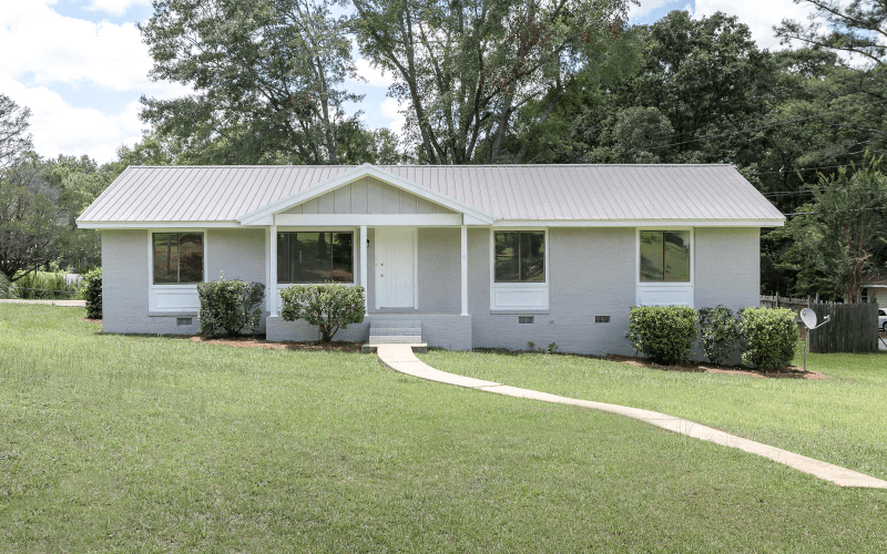 Dadeville House: 114 Taylor Street