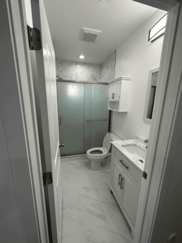 Lake Balboa House: 17114 Cantlay St