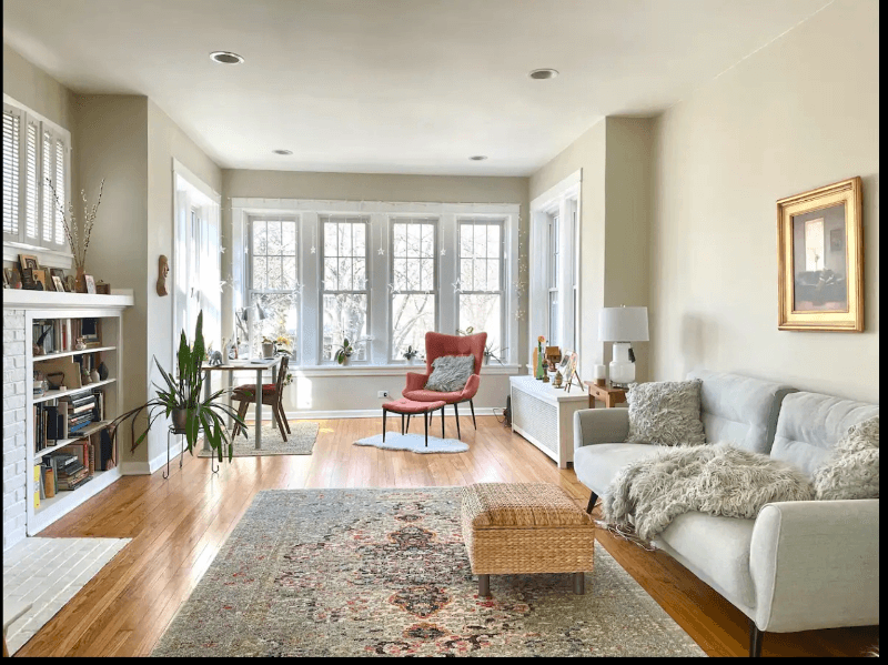 Evanston Multiplex: 722 Seward Street Apartment 2
