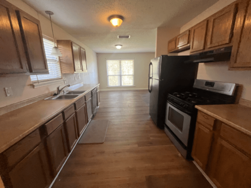 Sherwood House: 8610 Woodridge Drive