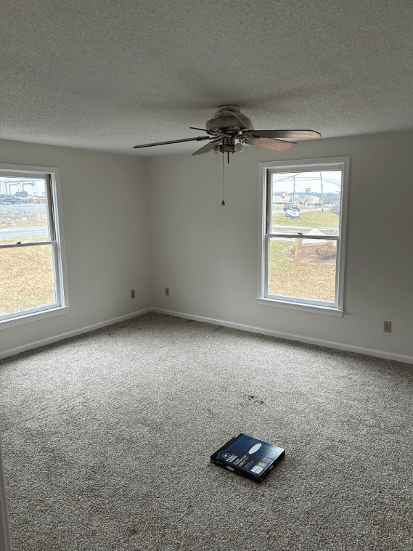 Harrisonburg House: 4235 North Valley Pike