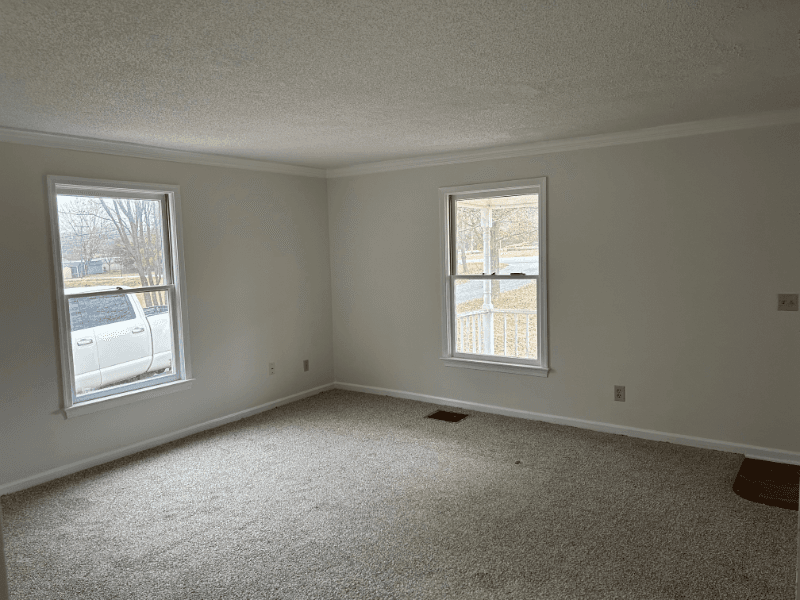 Harrisonburg House: 4235 North Valley Pike