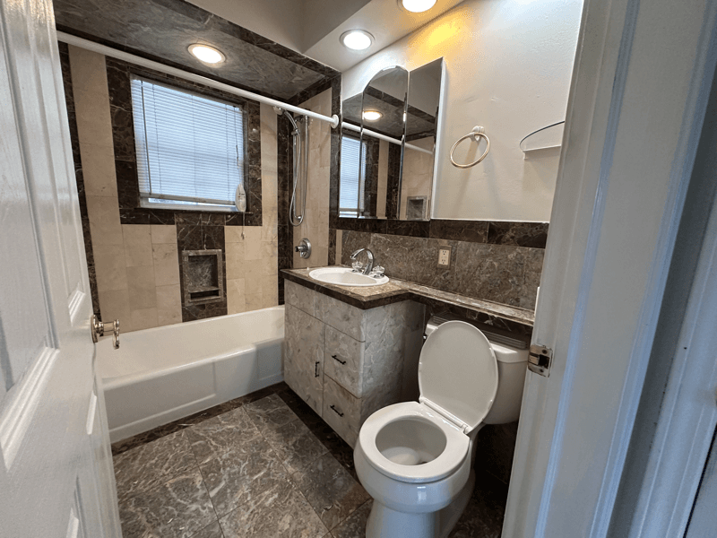 Portland Single Room: 3100 se 122nd ave