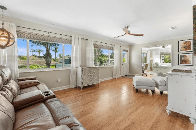 Palm Coast House: 49 Christopher Ct