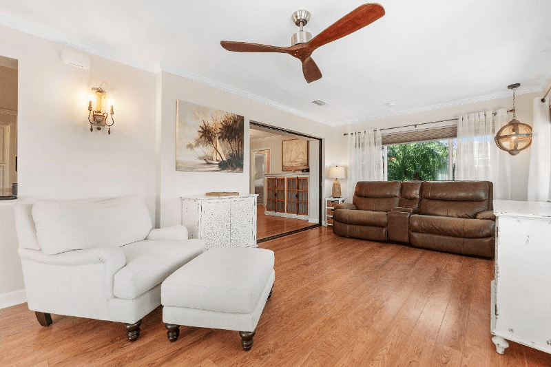 Palm Coast House: 49 Christopher Ct