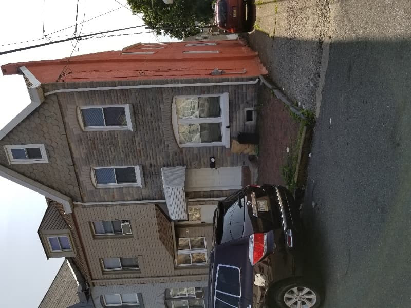 Reading House: 514 S 14th St
