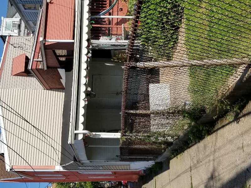 Reading House: 514 S 14th St