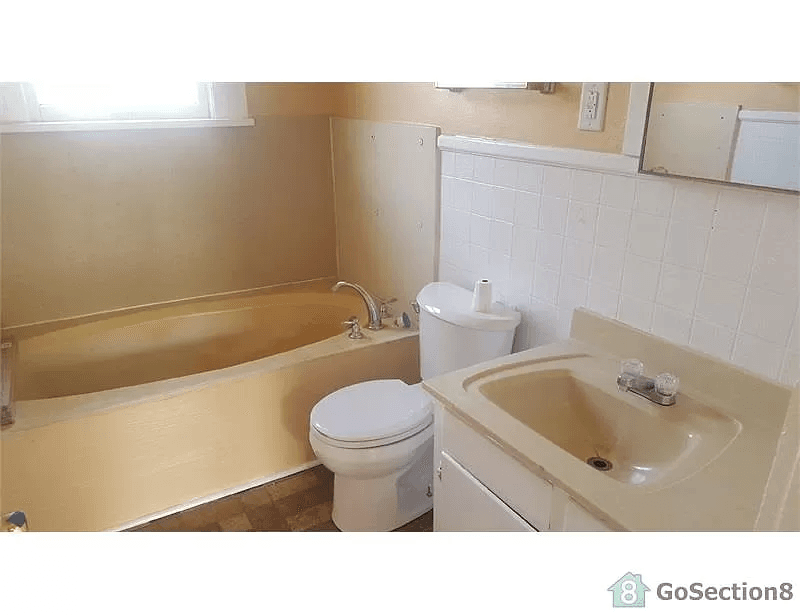 Shreveport House: 7137 Gregory Street