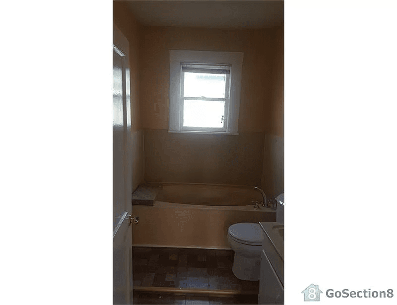 Shreveport House: 7137 Gregory Street