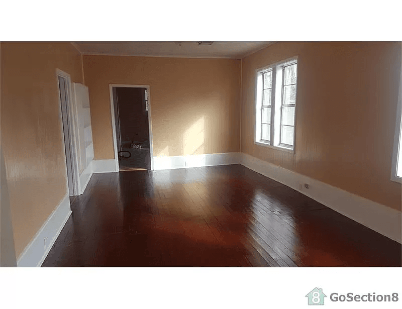 Shreveport House: 7137 Gregory Street