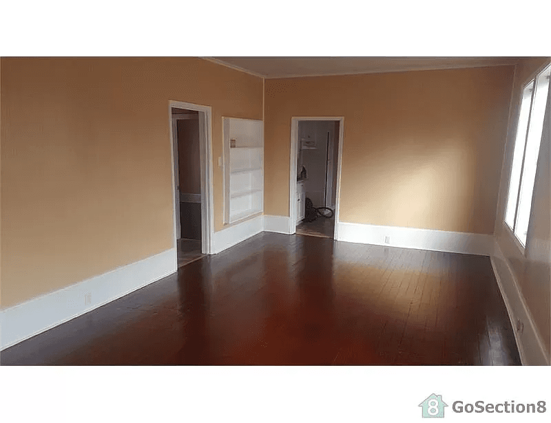 Shreveport House: 7137 Gregory Street