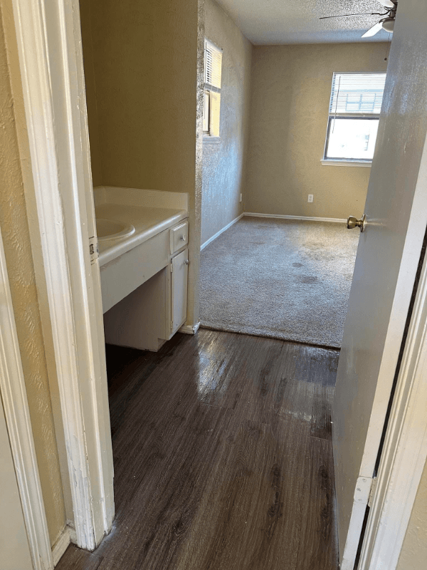 Oklahoma City Apartment: 6370 W Wilshire Blvd