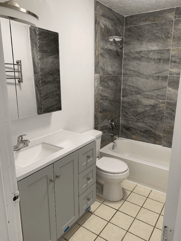 Cincinnati Apartment: 720 Ohio Pike