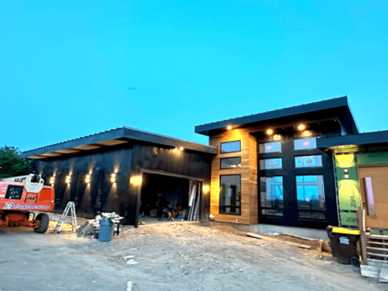 Prior lake Single Room: 3615 200th St E