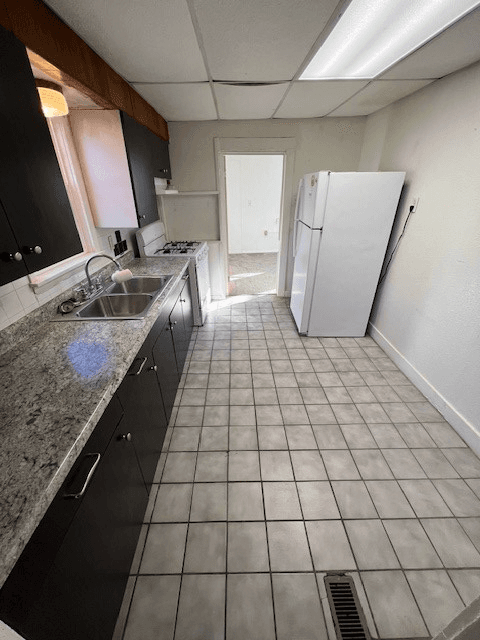 Fayette Apartment: 507 King St, Fayette IA