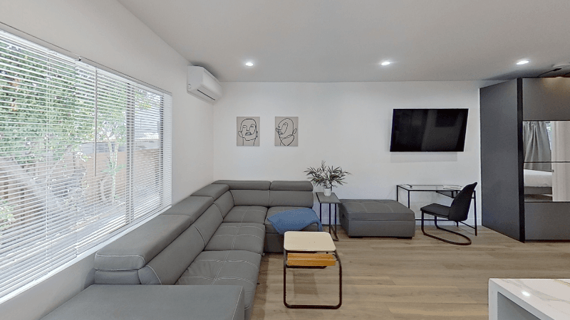 NORTH HOLLYWOOD Multiplex: 10863 KLING ST