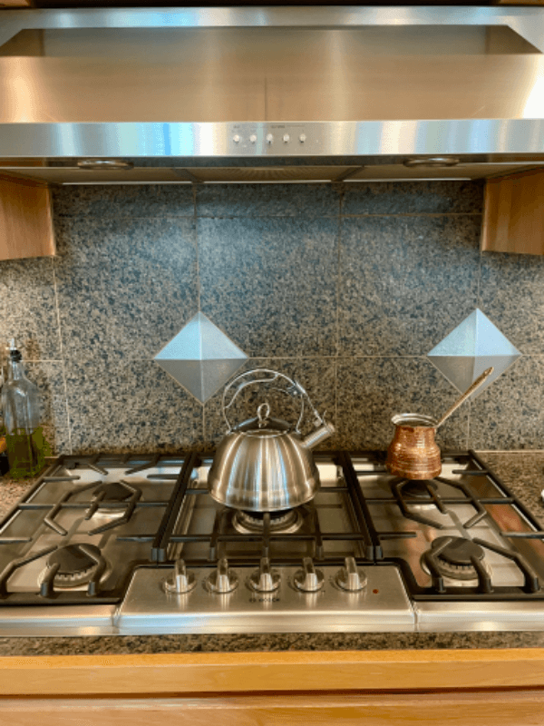 Redmond House: 23124 NE 123rd ST
