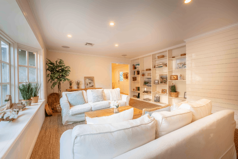 La Jolla House: 6275 La Jolla Scenic Dr S
