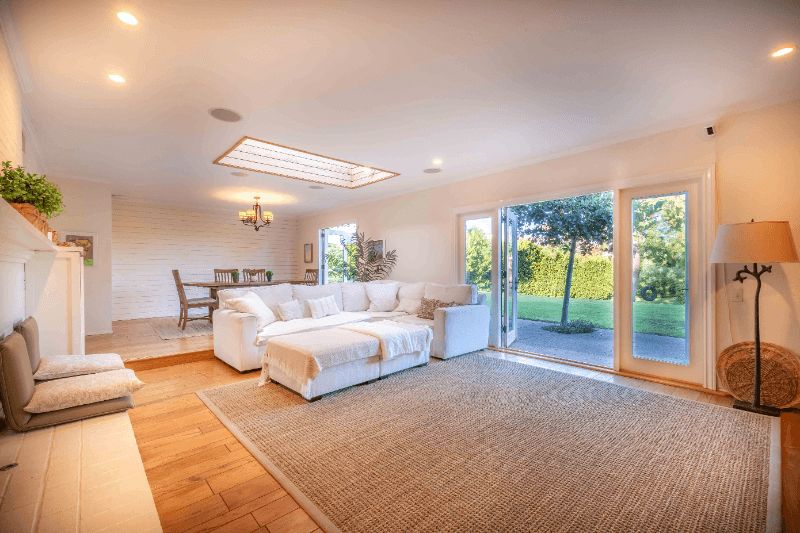 La Jolla House: 6275 La Jolla Scenic Dr S