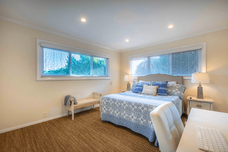 La Jolla House: 6275 La Jolla Scenic Dr S