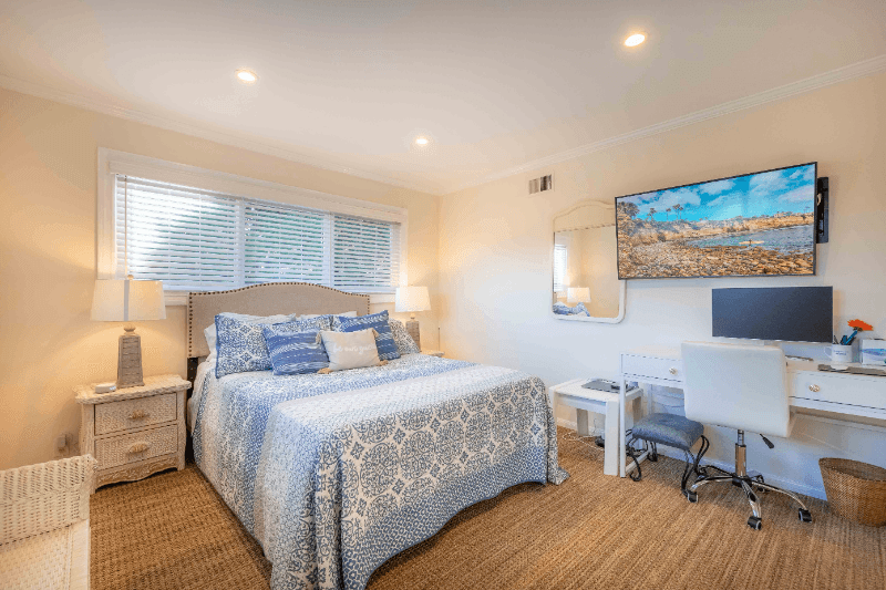 La Jolla House: 6275 La Jolla Scenic Dr S
