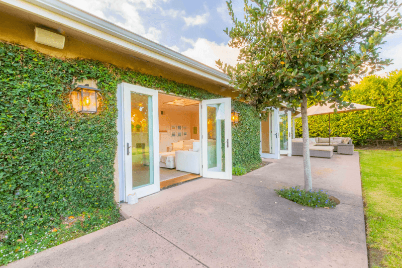 La Jolla House: 6275 La Jolla Scenic Dr S